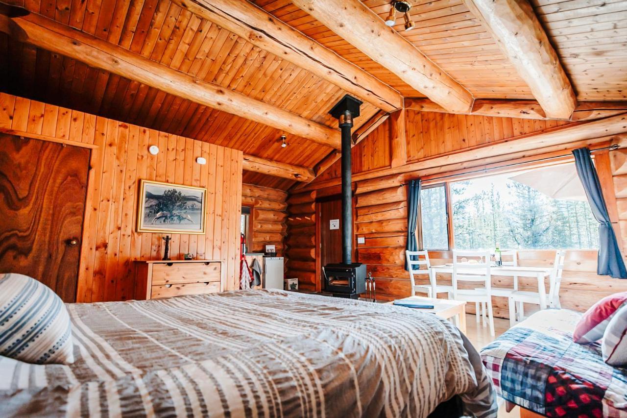 Rocky Mountain Escape Dome & Log Cabin Rentals - Rock Lake Rock Lake Lodge Provincial Park Ngoại thất bức ảnh