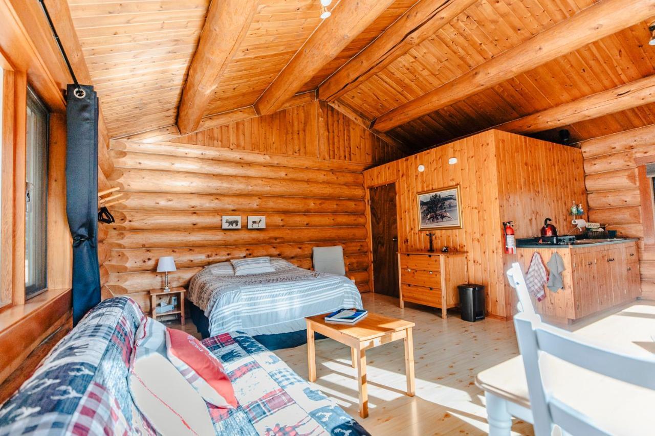 Rocky Mountain Escape Dome & Log Cabin Rentals - Rock Lake Rock Lake Lodge Provincial Park Ngoại thất bức ảnh