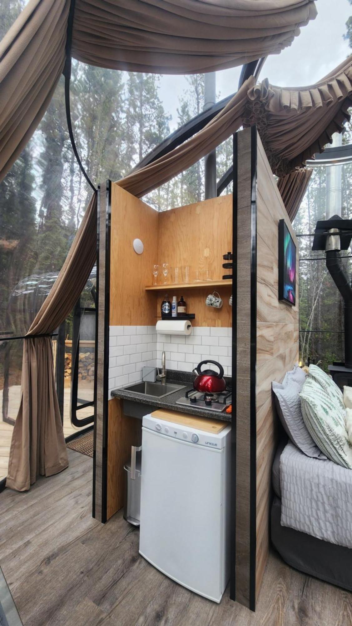 Rocky Mountain Escape Dome & Log Cabin Rentals - Rock Lake Rock Lake Lodge Provincial Park Ngoại thất bức ảnh